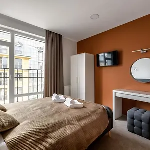Aparts Kulisha Str Apartament